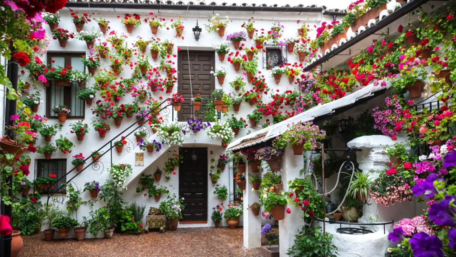 5 Ventajas de alquilar tu casa en Córdoba durante los Patios