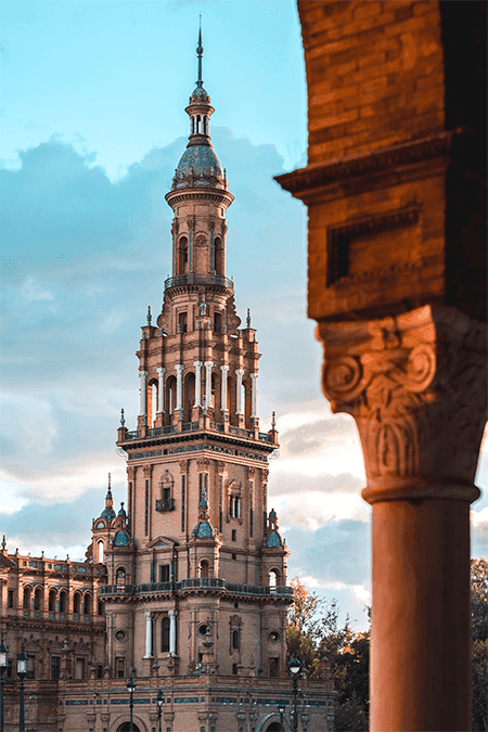 Sevilla es un lugar especial y en Weguest lo sabemos.