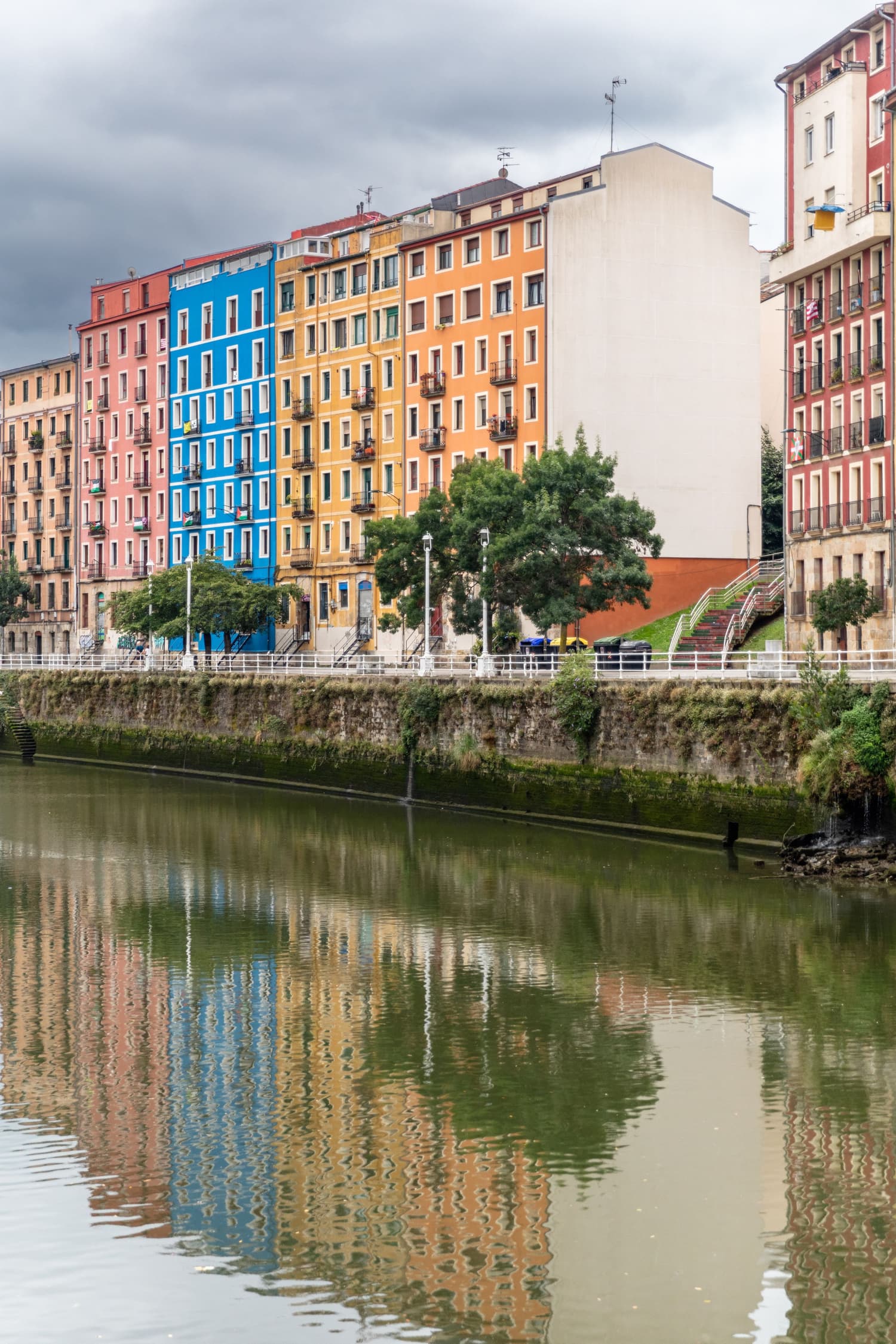 https://storage.googleapis.com/weguest-strapi-uploads/bilbao2_656947a43a/bilbao2_656947a43a.jpg