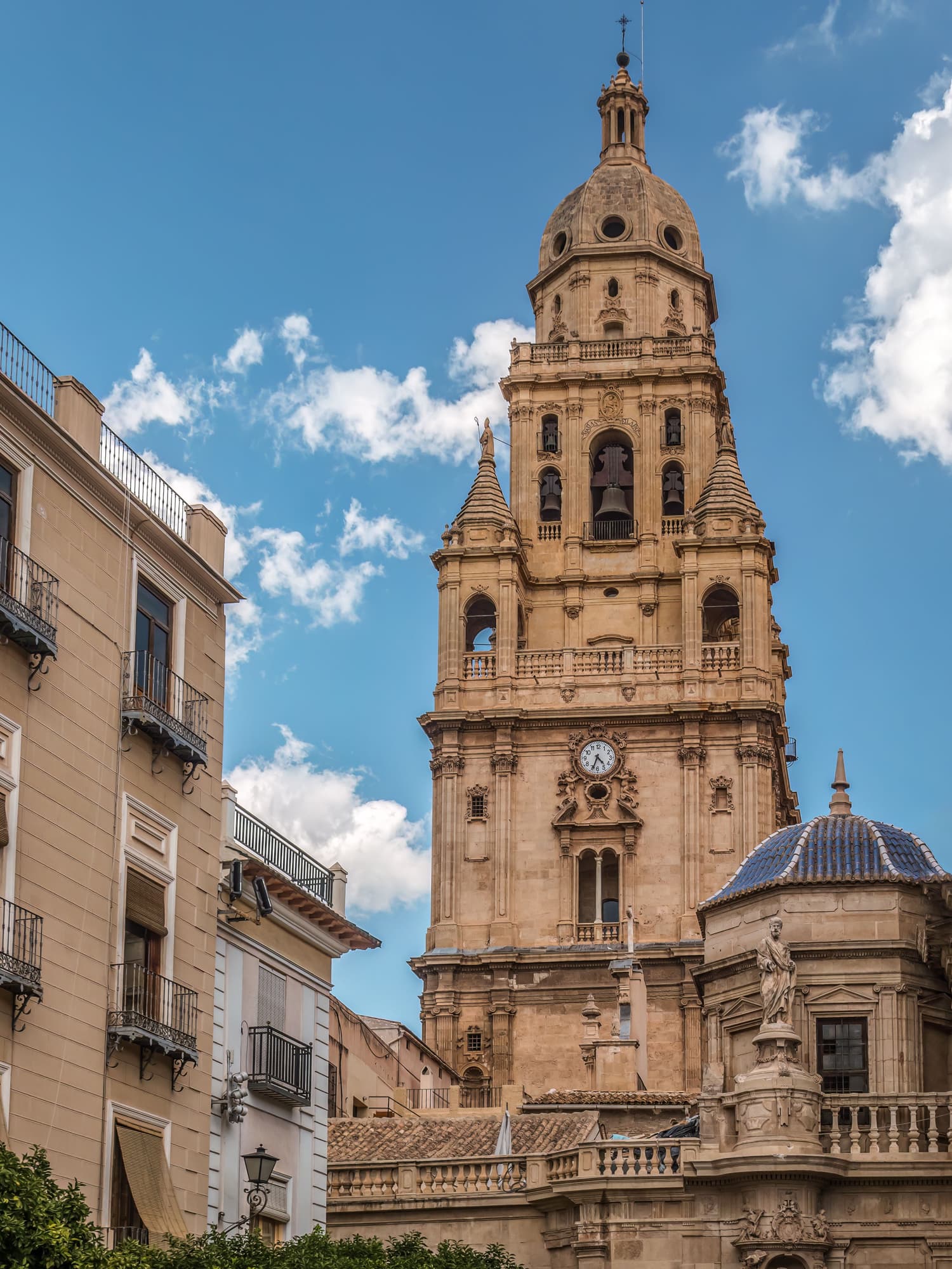 https://storage.googleapis.com/weguest-strapi-uploads/murcia1_b691c1c36e/murcia1_b691c1c36e.jpg