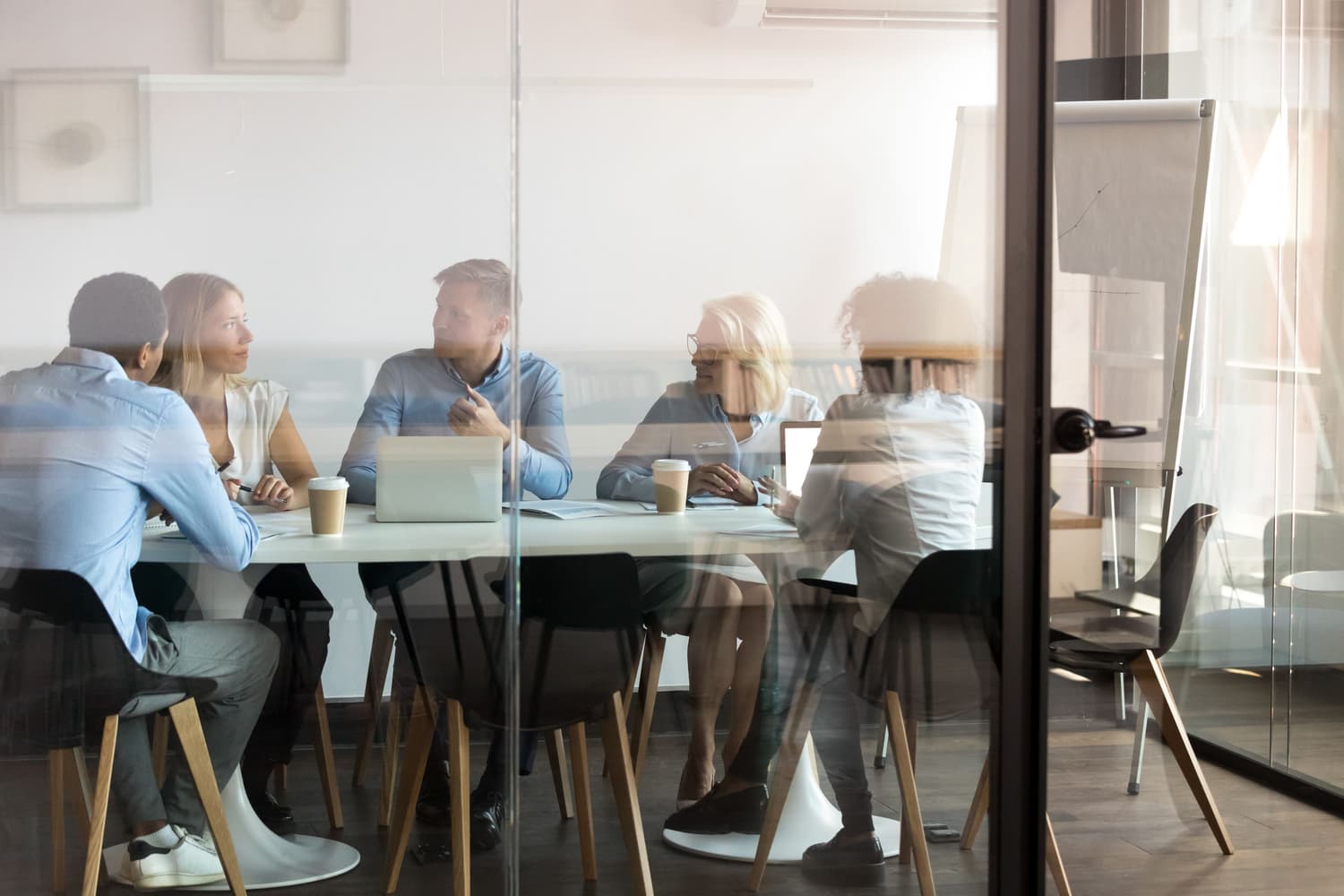 Red de partners en gestión de apartamentos turísticos y de temporada con Weguest