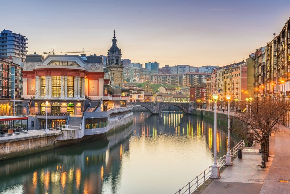 Gestión de alojamientos turísticos en Bilbao: gastronomía y cultura.