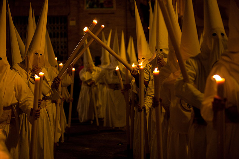 La Semana Santa, turismo religioso y la reserva de alojamientos turísticos